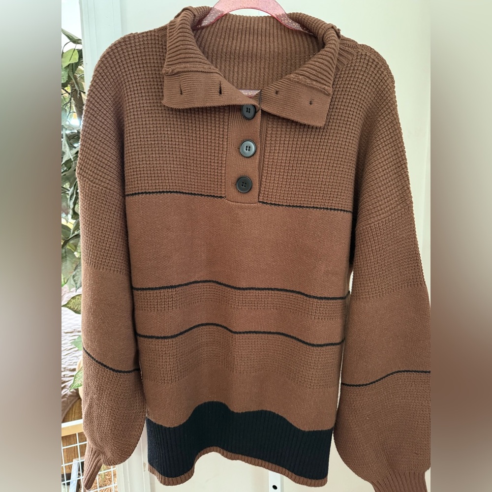 Chartou Button Neck Sweater. NWOT.